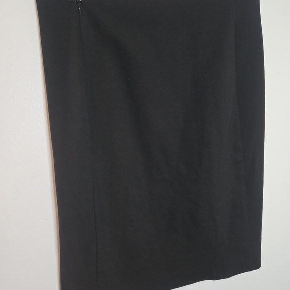 Diane Von Furstenberg Black Ponte Pencil Skirt with Pockets Misses size 10 - Picture 4 of 9